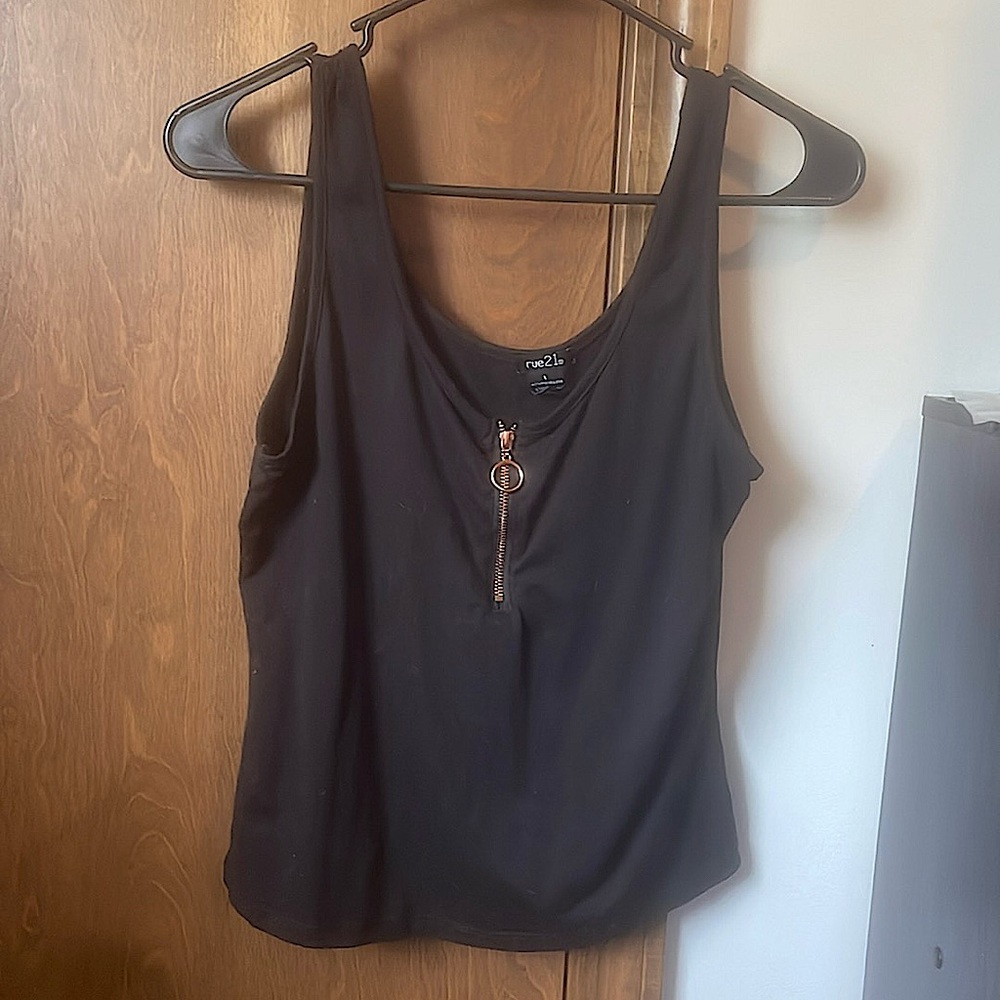Rue21 black tank top with a gold zipper size large